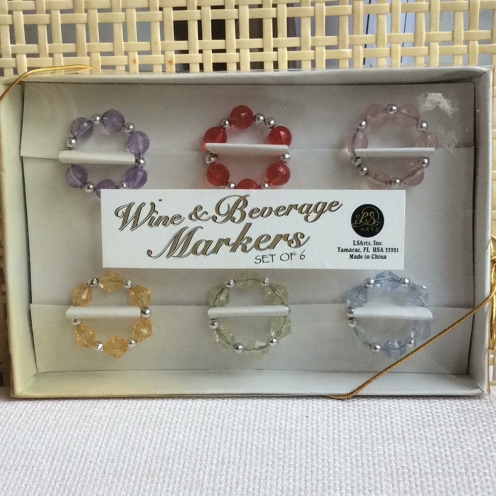 Set of 6 wine and beverage markers